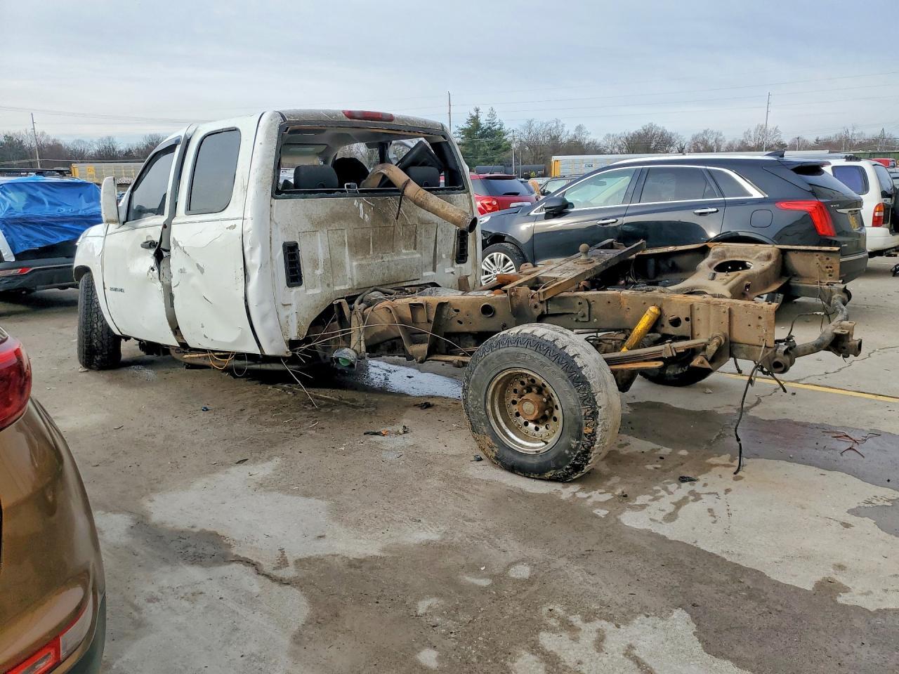 2007 Chevrolet Silverado K2500 Heavy Duty - Image 2