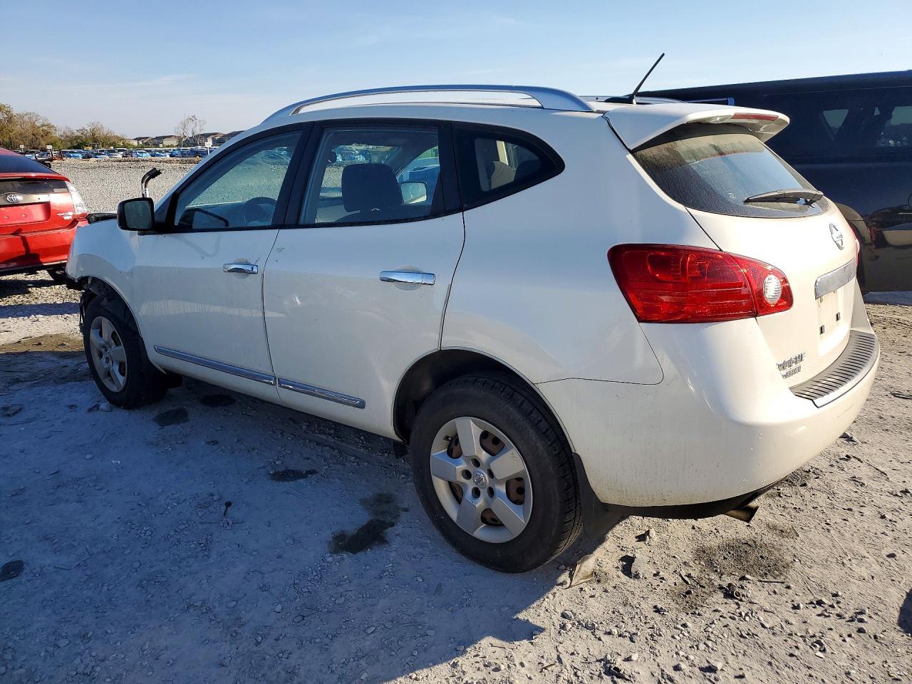 2014 Nissan Rogue Select S - Фото 2