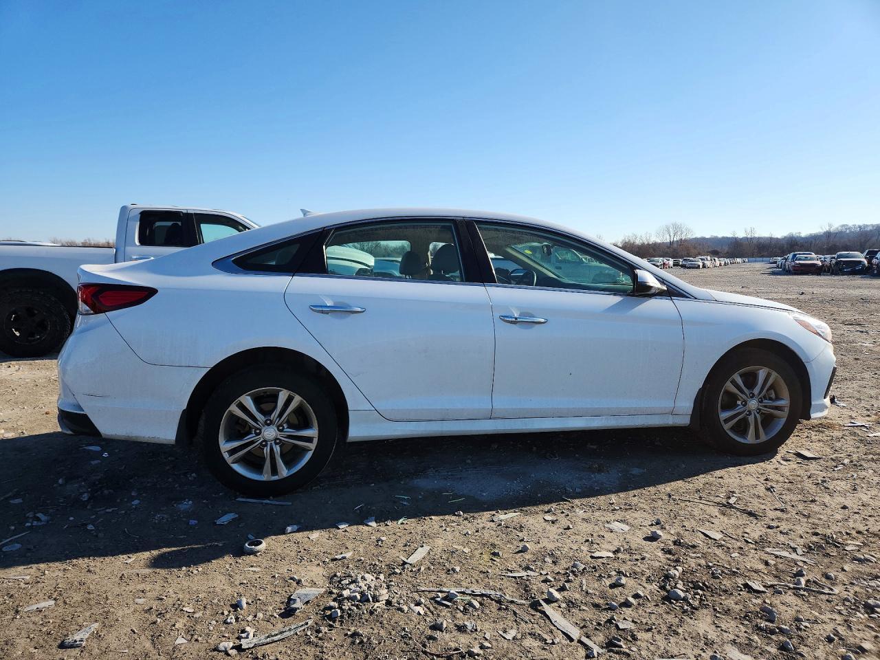 2019 Hyundai Sonata Limited - Image 3
