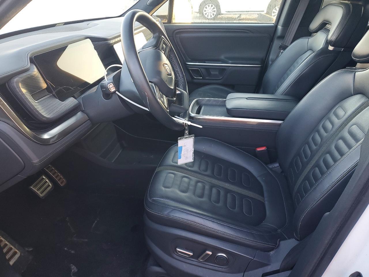 2023 Rivian R1S Adventure - Image 7