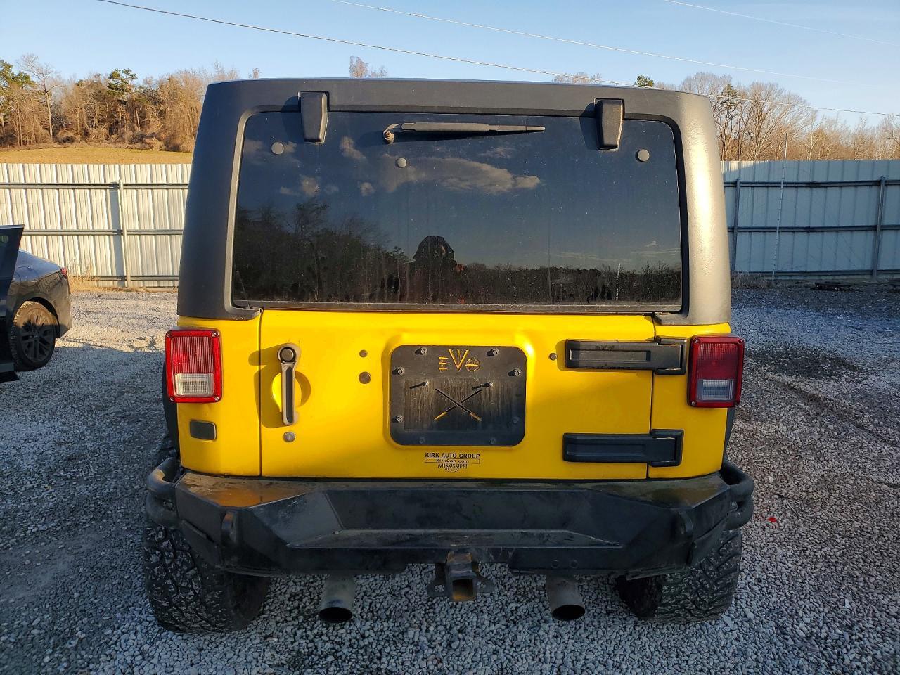 2015 Jeep Wrangler Unlimited Sport - Image 6