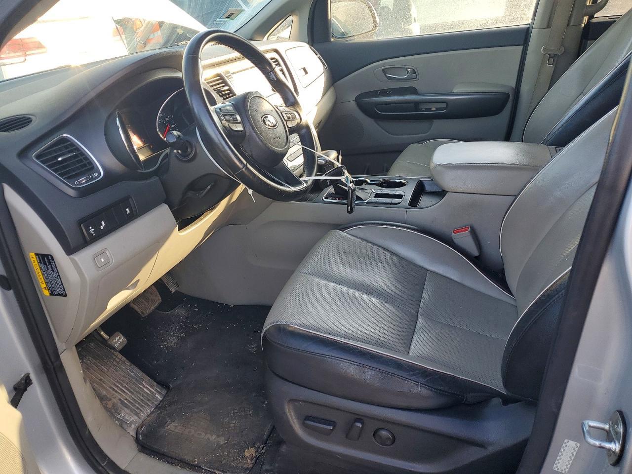 2019 Kia Sedona - Image 7