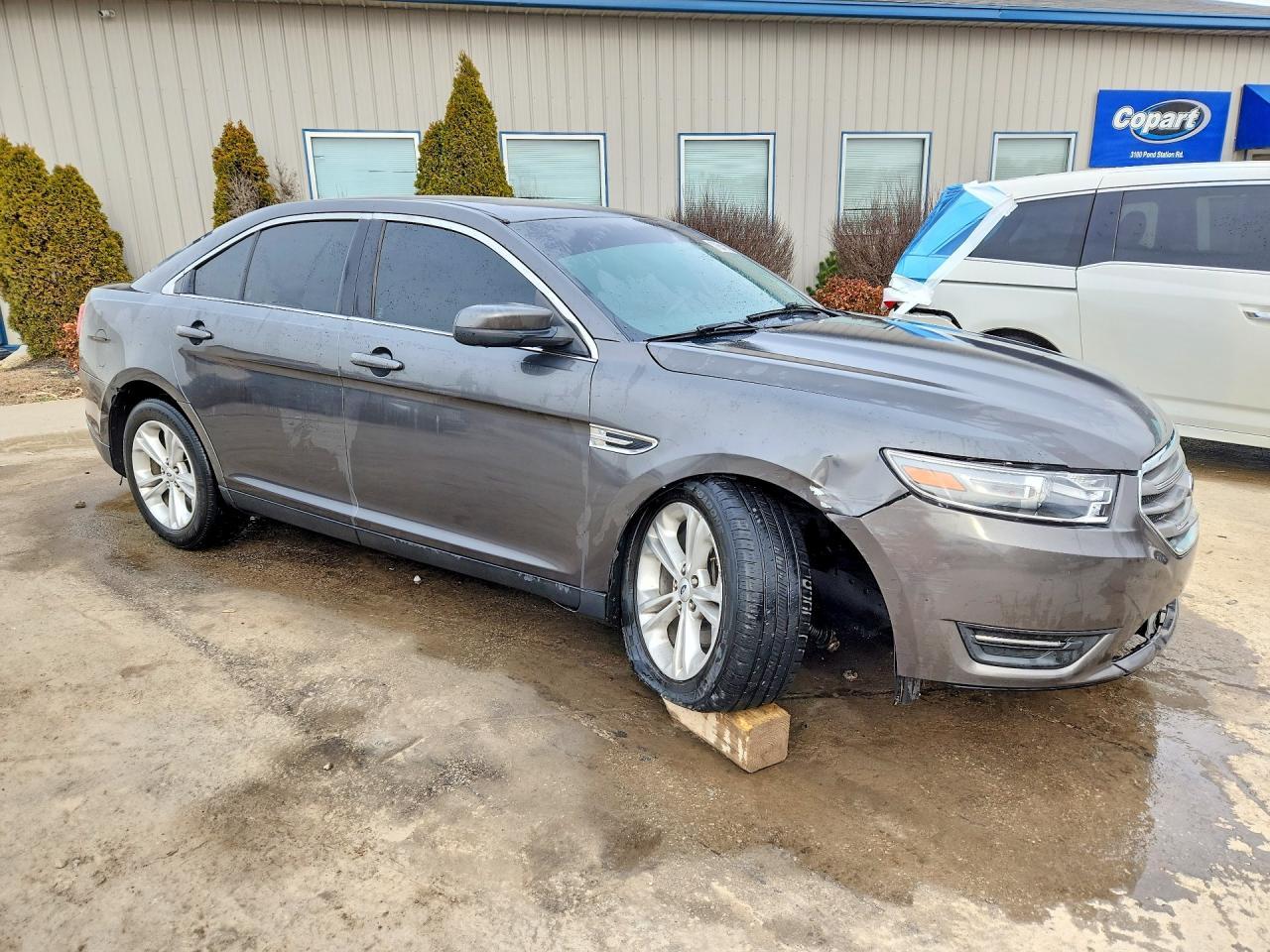 2017 Ford Taurus Sel - Image 4