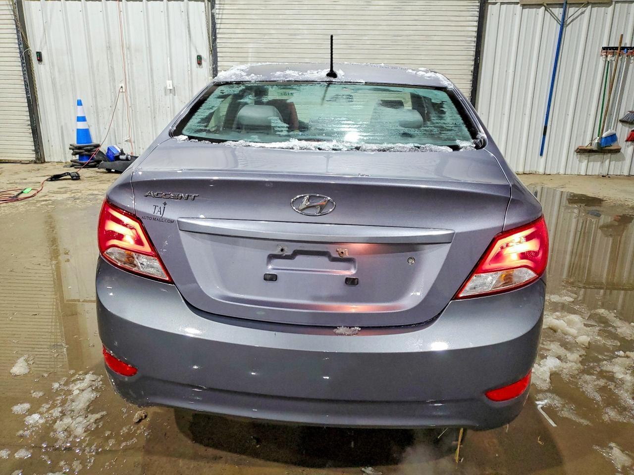 2017 Hyundai Accent Se - Фото 6