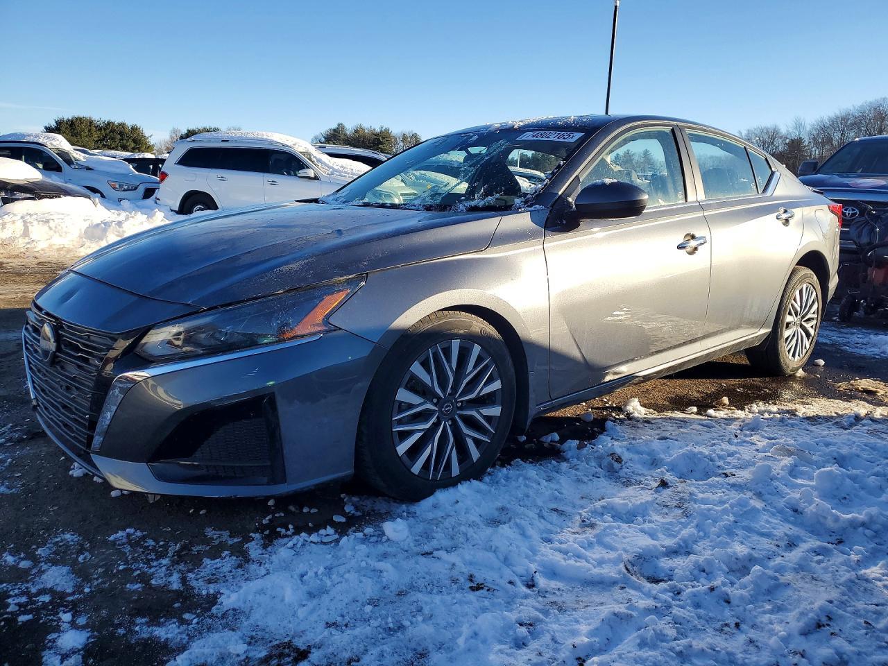 2023 Nissan Altima Sv