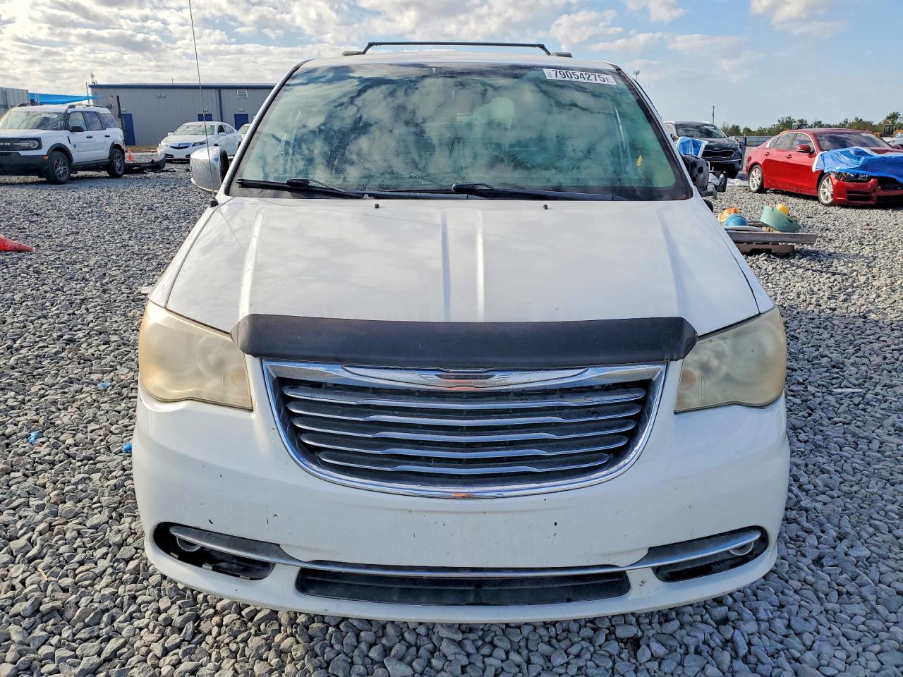 2014 Chrysler Town & Country Touring L - Image 5