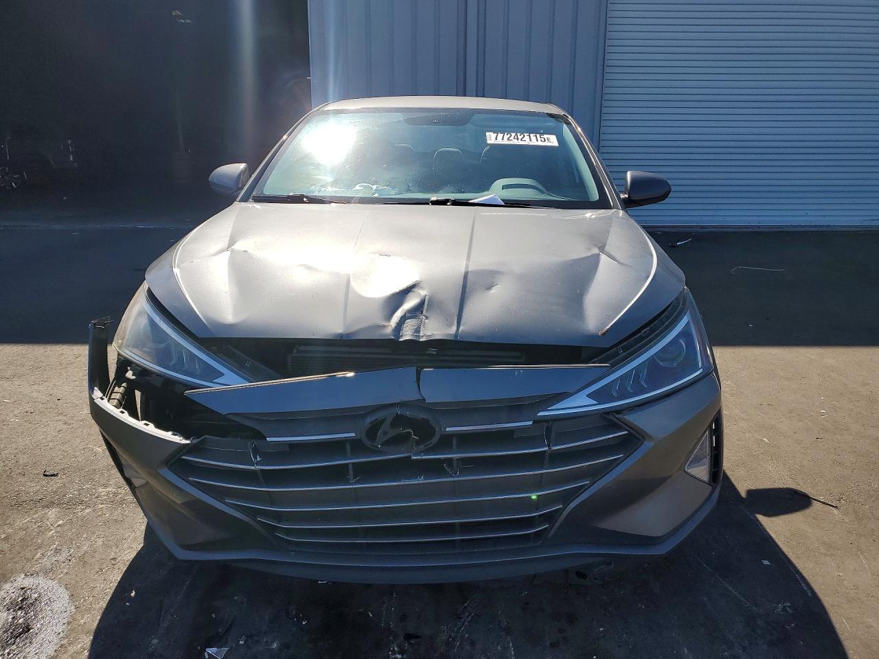 2019 Hyundai Elantra Se - Фото 5