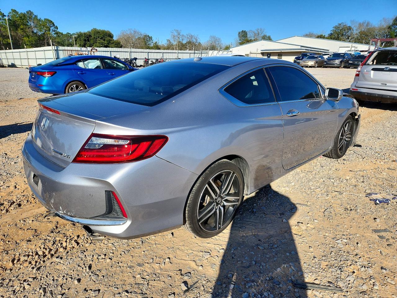2017 Honda Accord Touring - Фото 3