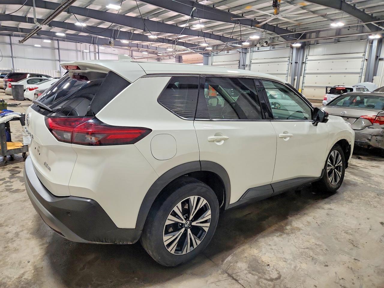 2021 Nissan Rogue Sv - Image 3