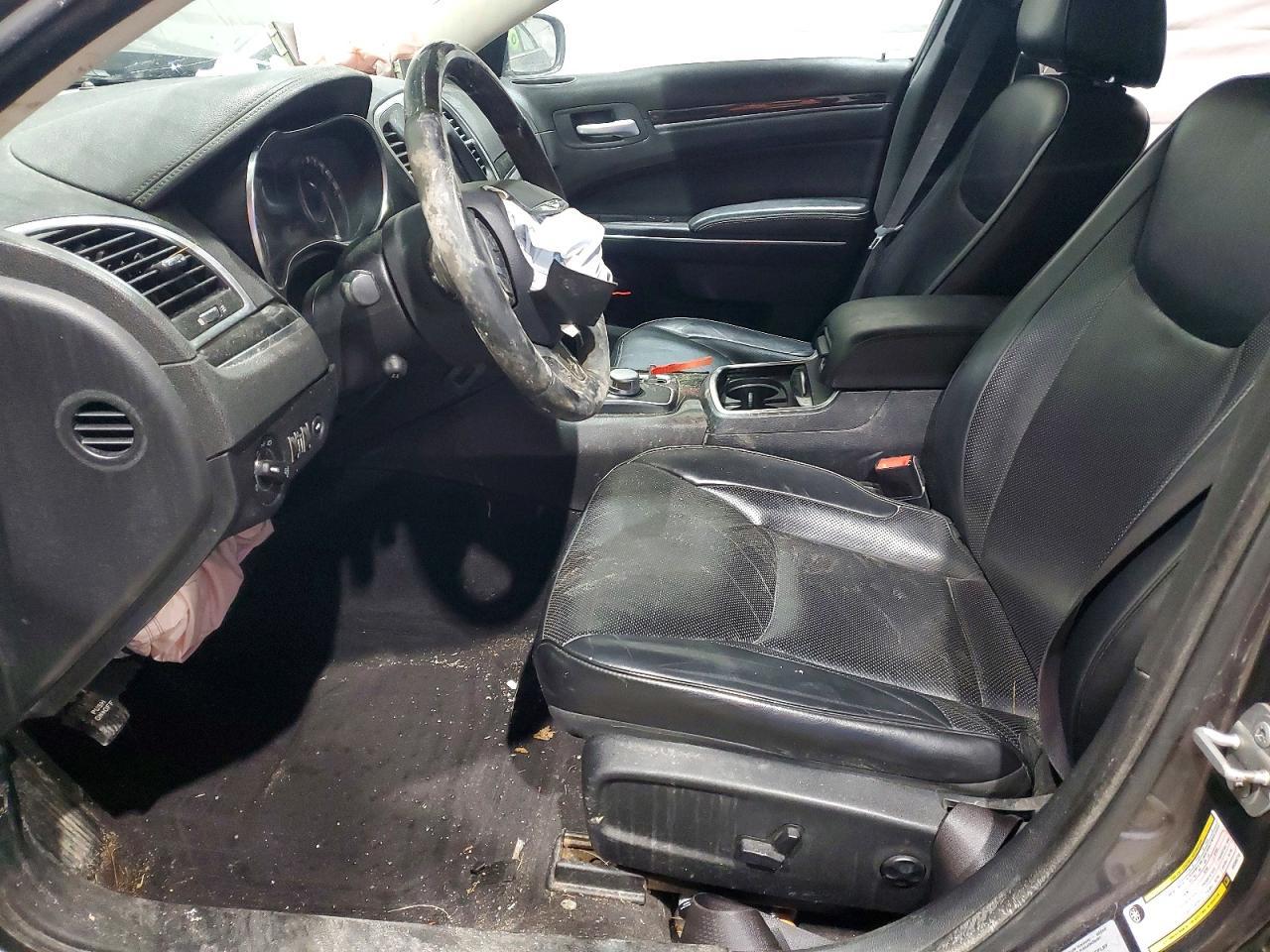 2017 Chrysler 300C - Фото 7