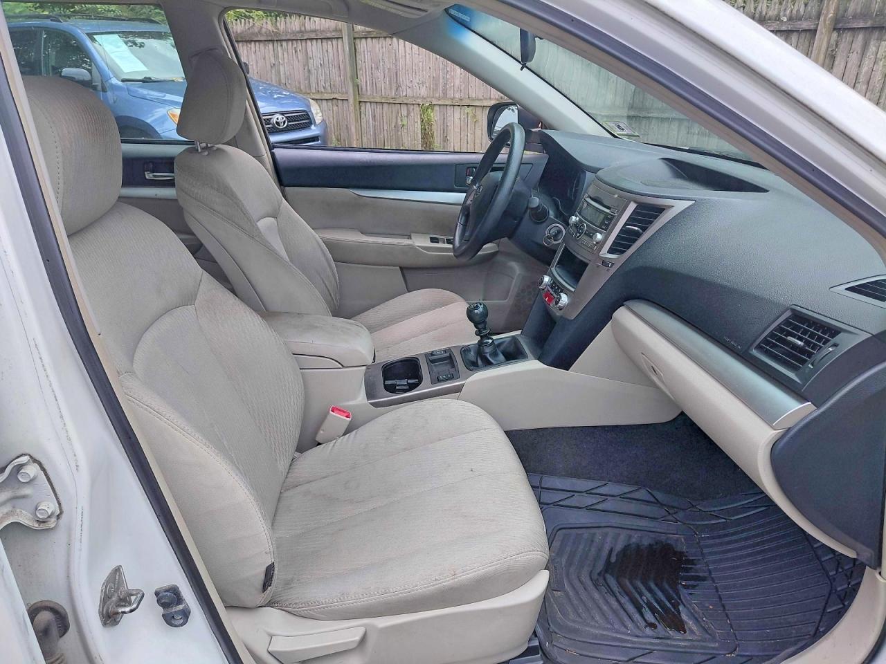 2012 Subaru Outback 2.5I - Фото 5