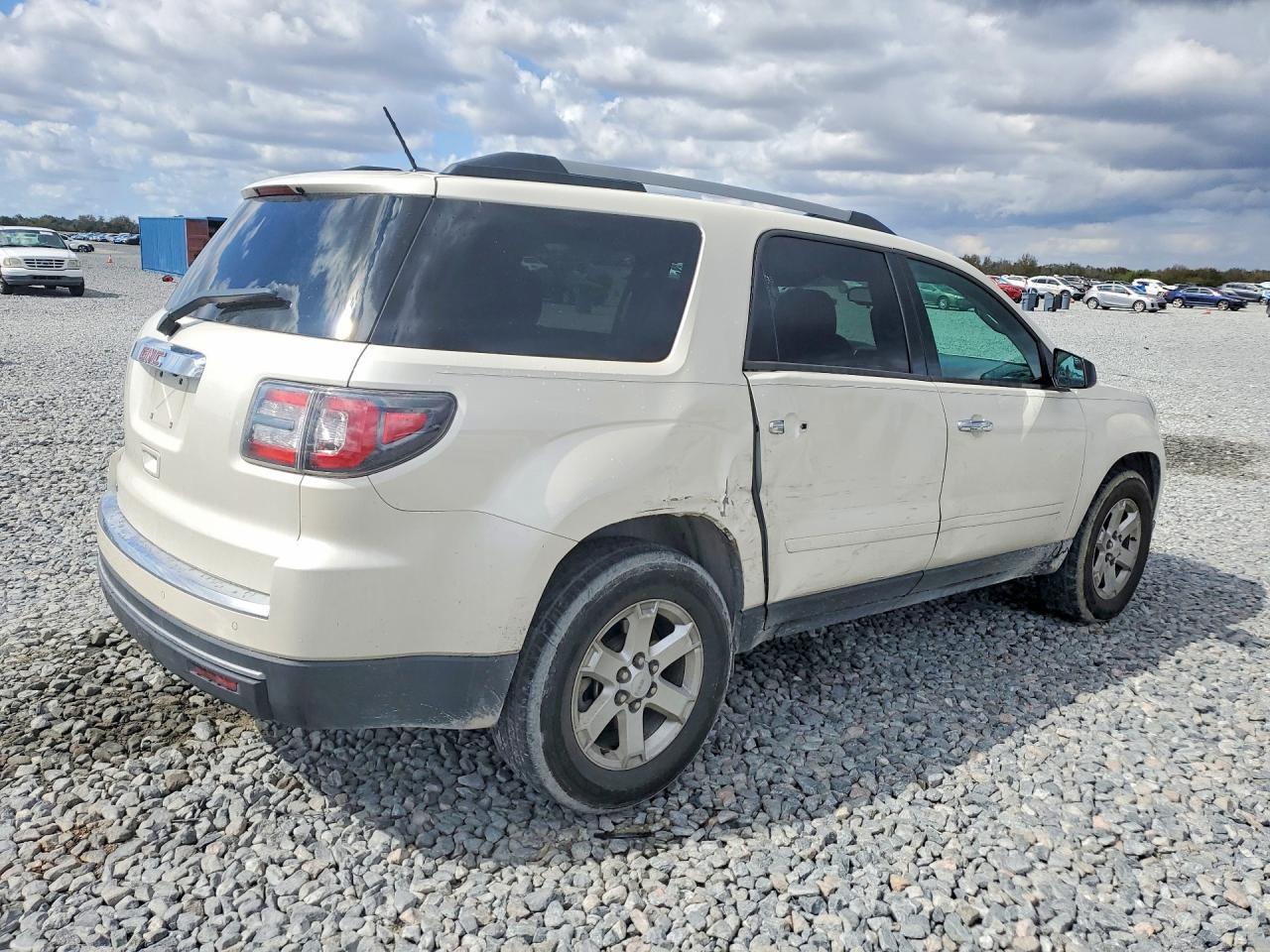 2014 GMC Acadia Sle - Image 3