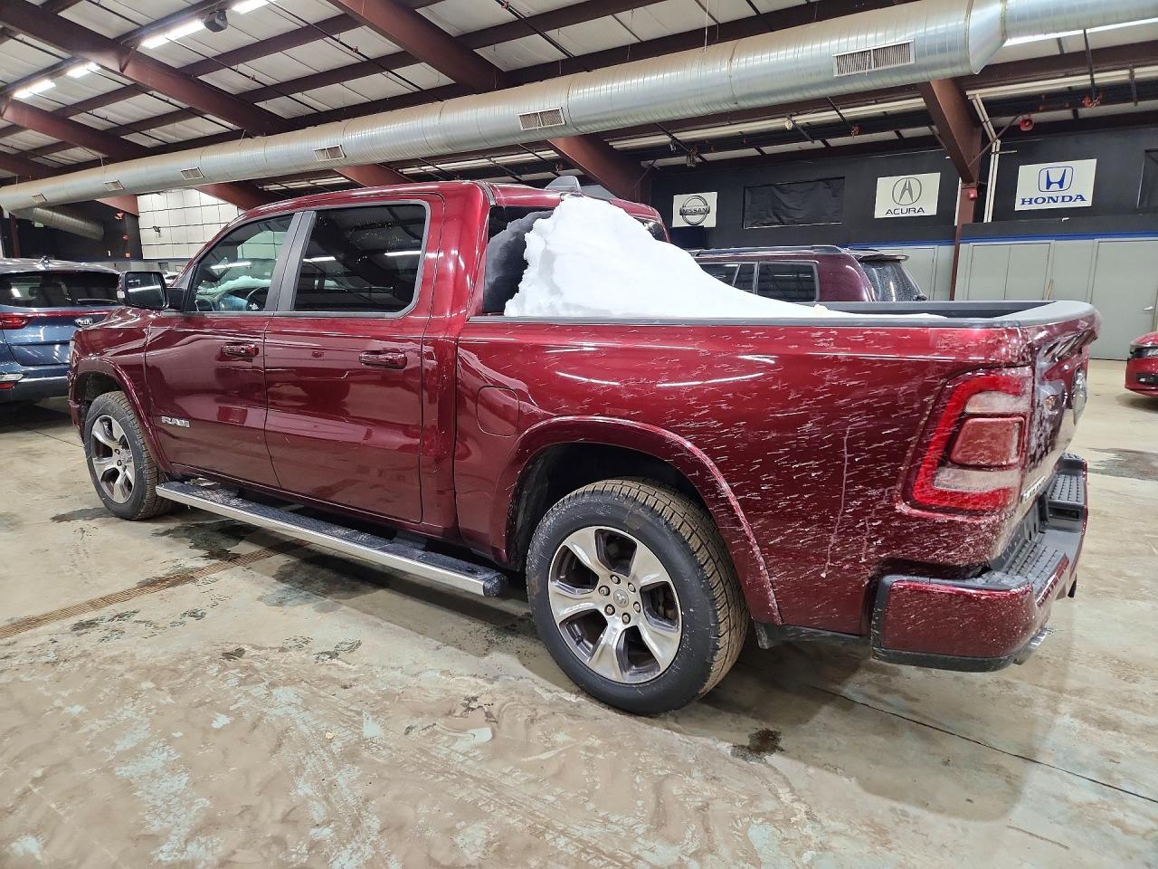 2019 Ram 1500 Laramie - Фото 2