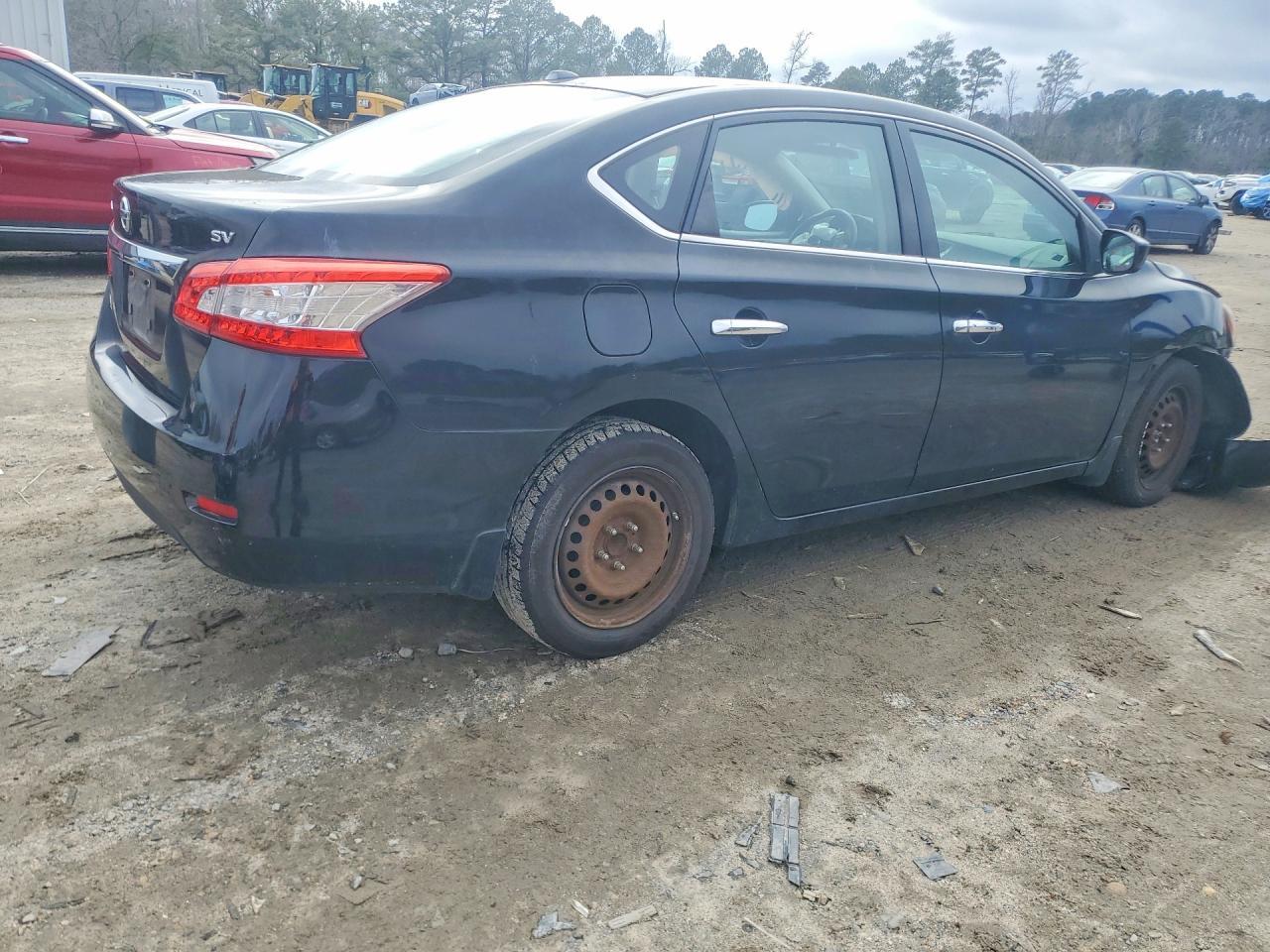 2015 Nissan Sentra S - Фото 3