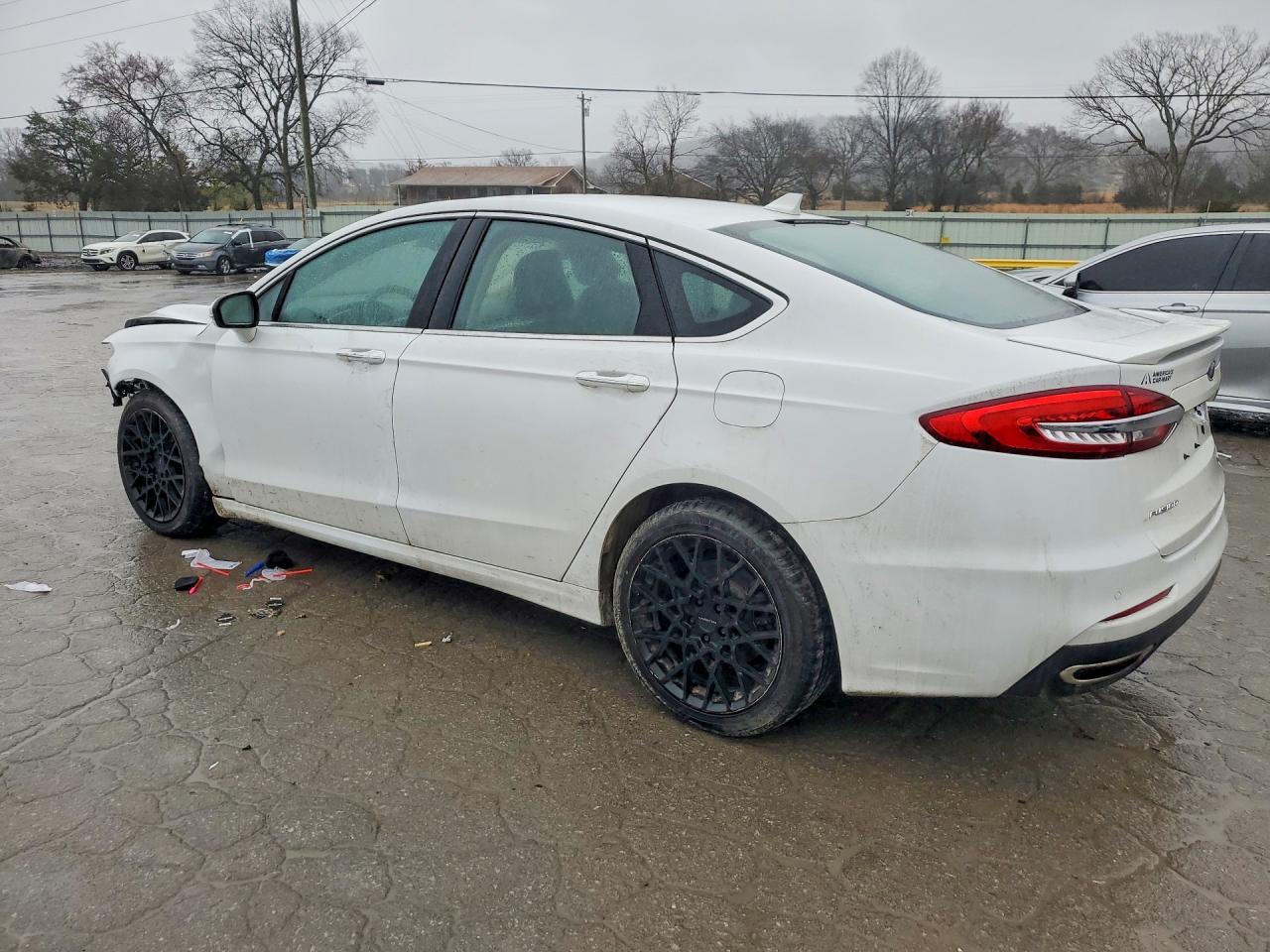 2020 Ford Fusion Titanium - Image 2