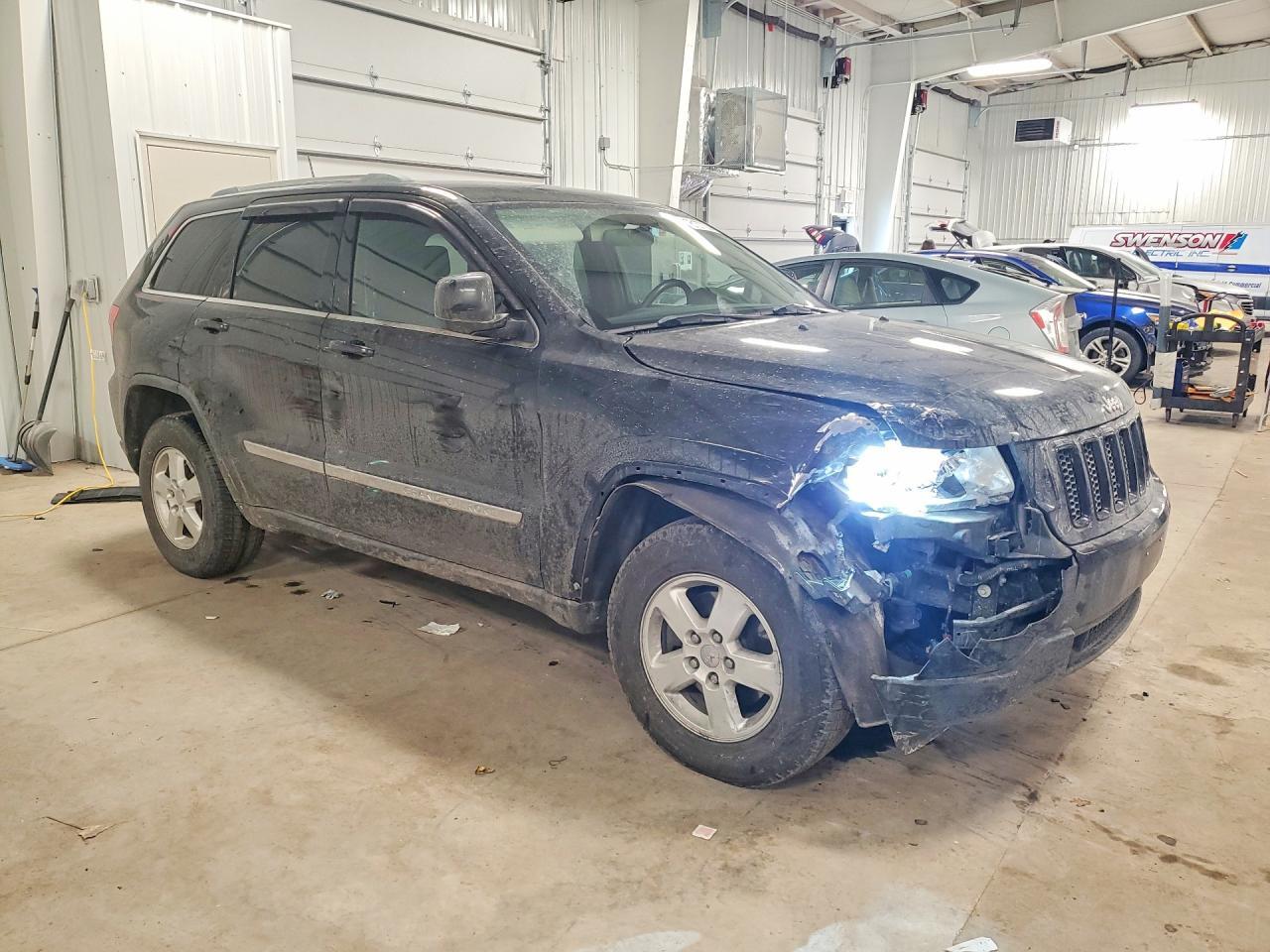 2011 Jeep Grand Cherokee Laredo - Фото 4