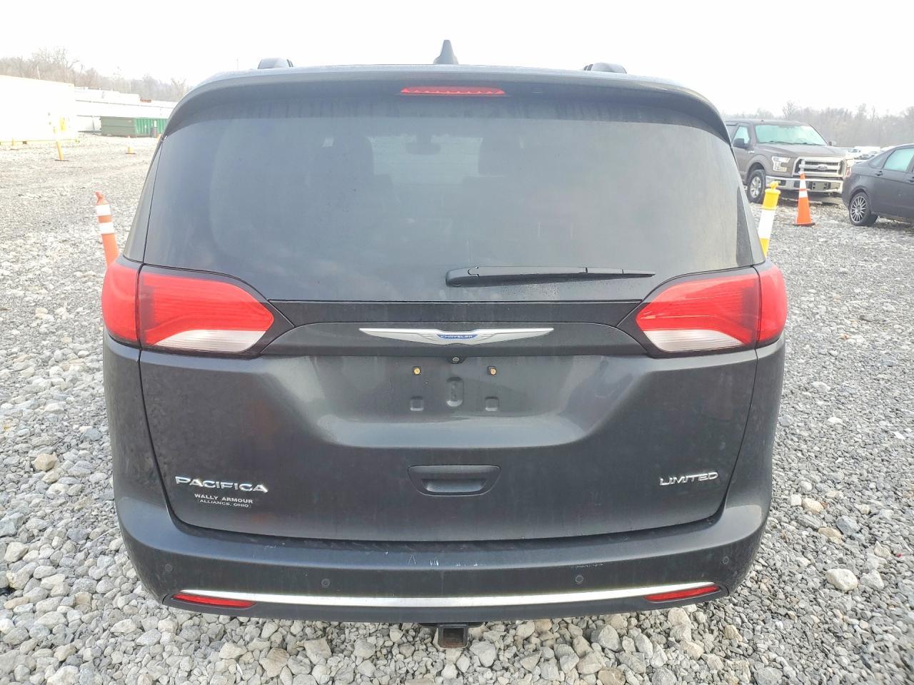 2018 Chrysler Pacifica Limited - Фото 6