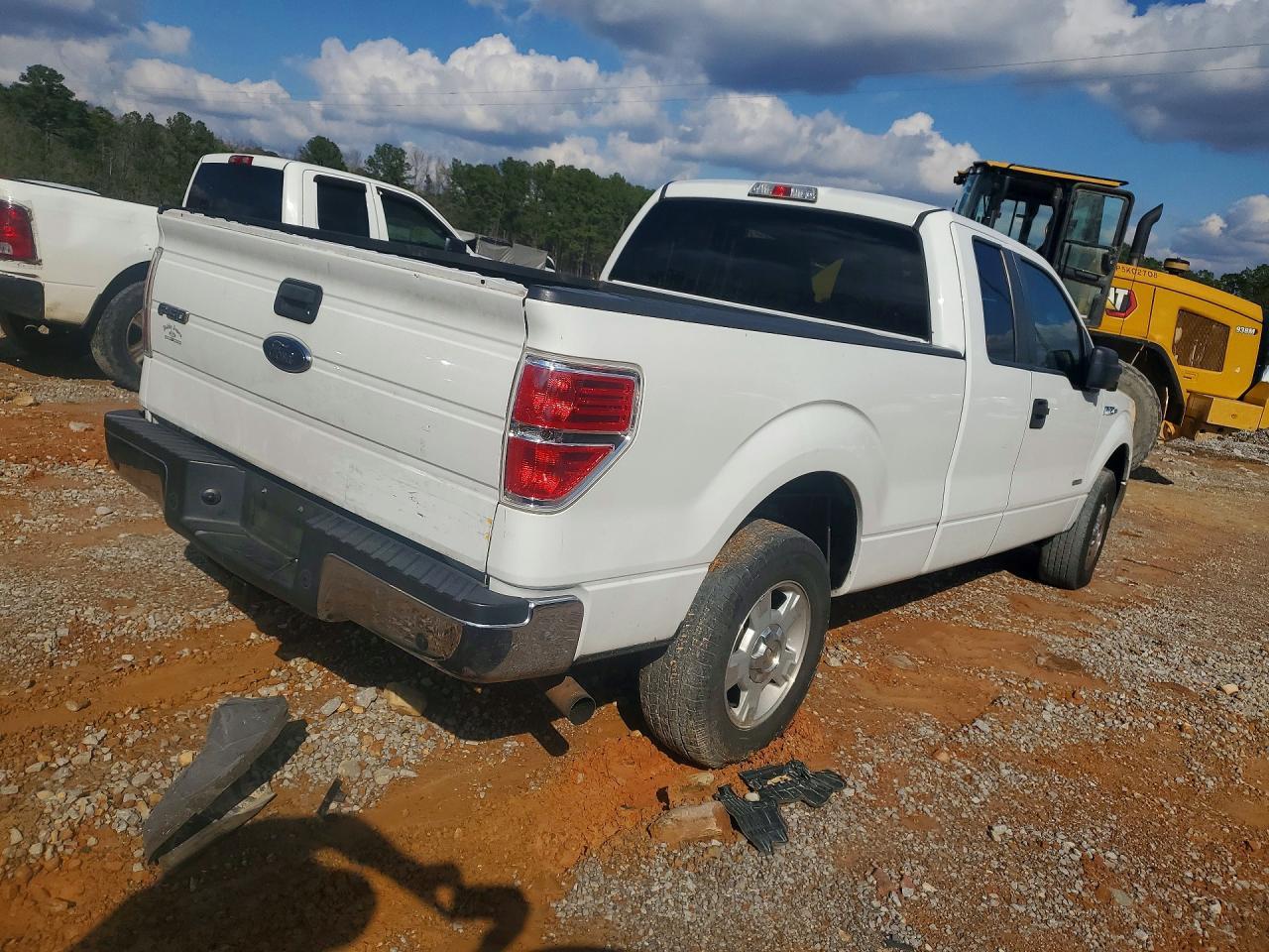 2012 Ford F150 Super Cab - Фото 3