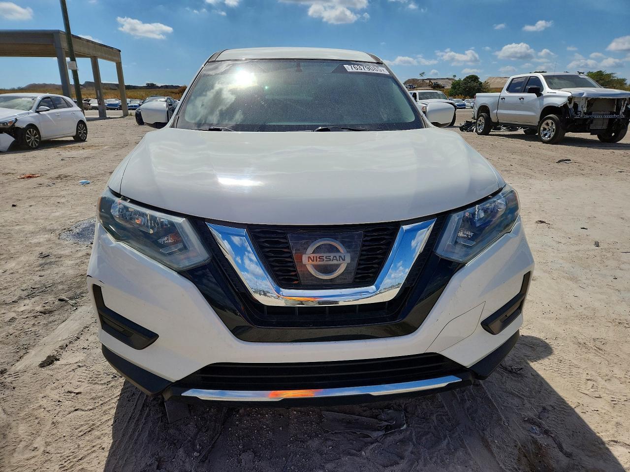 2017 Nissan Rogue S - Image 5