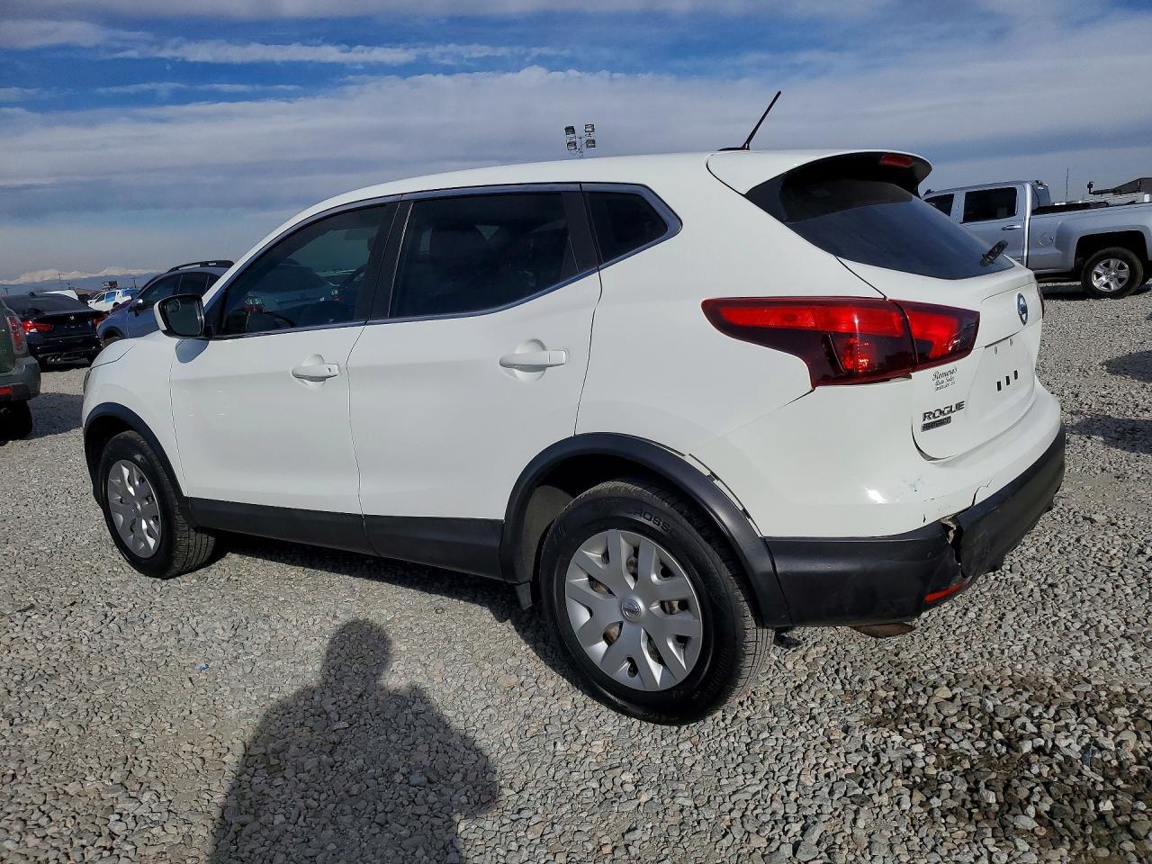 2018 Nissan Rogue - Фото 2