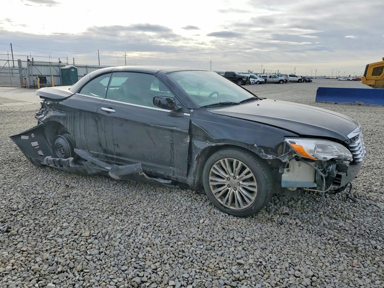 2011 Chrysler 200 Limited - Image 4