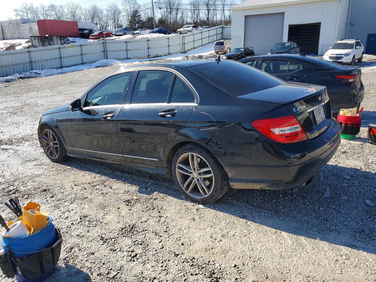 2013 Mercedes-Benz C 250 - Фото 2