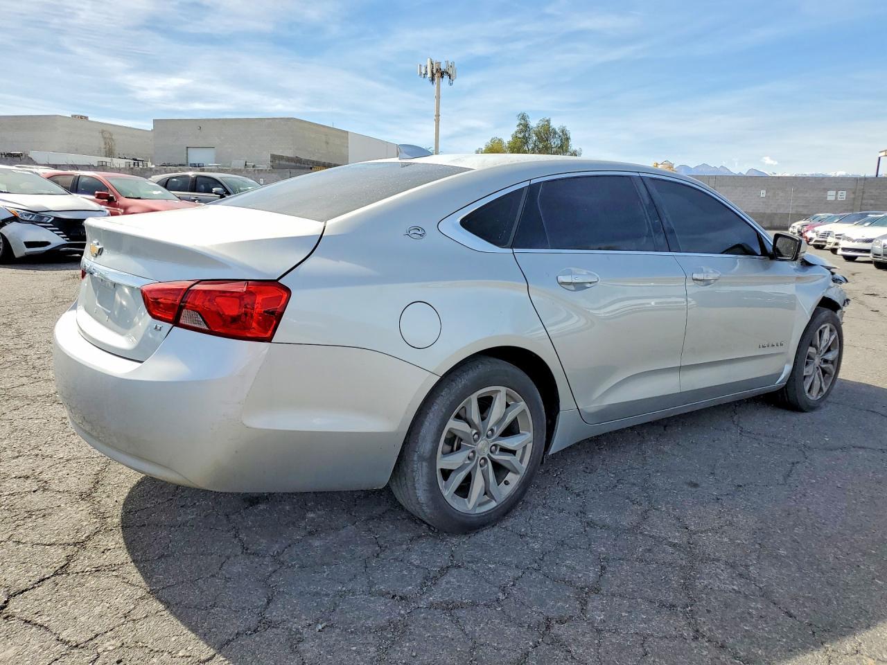 2019 Chevrolet Impala Lt - Image 3