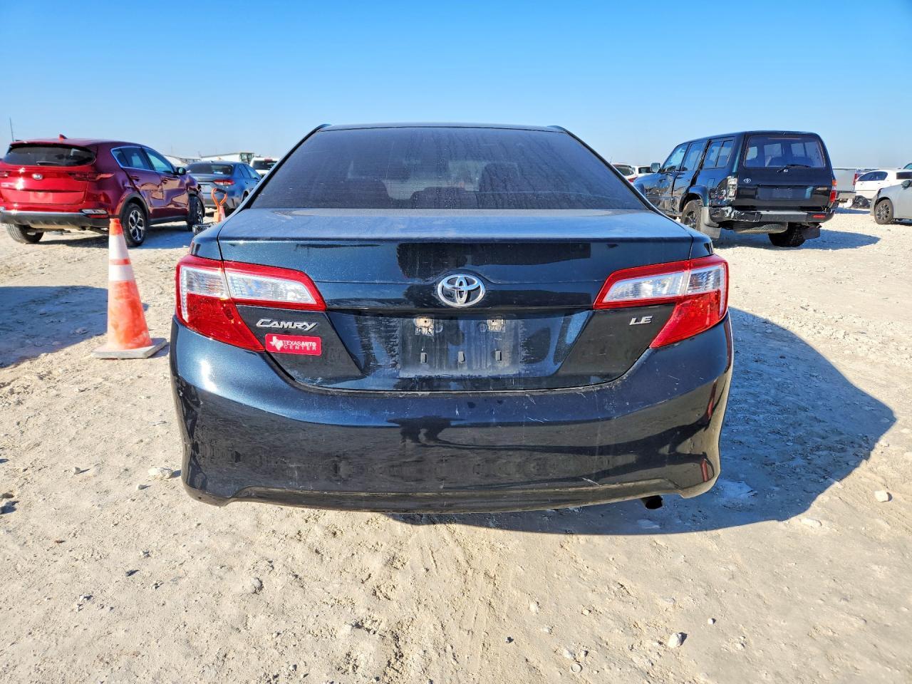 2012 Toyota Camry Base - Фото 6