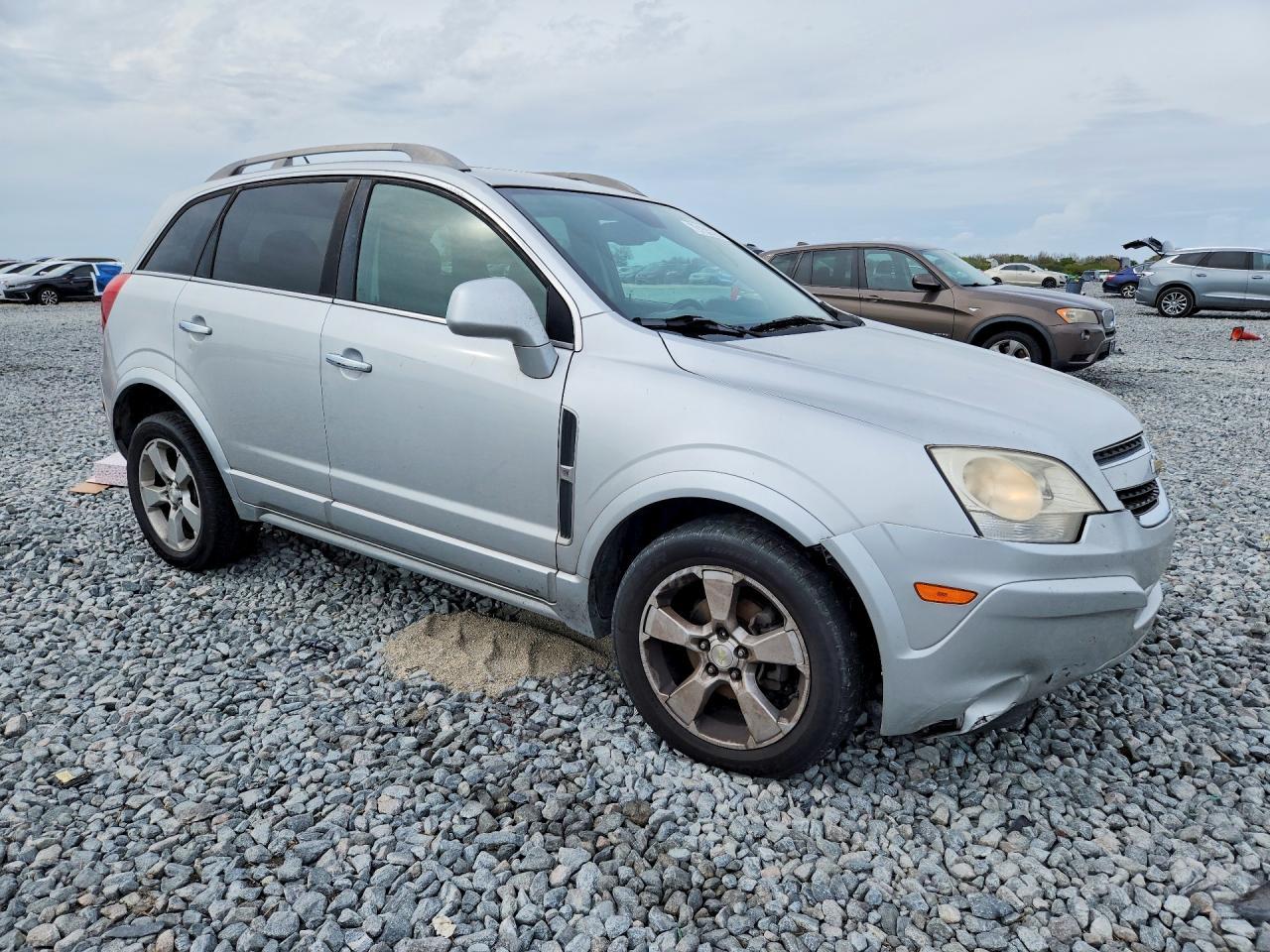 2014 Chevrolet Captiva Ltz - Image 4
