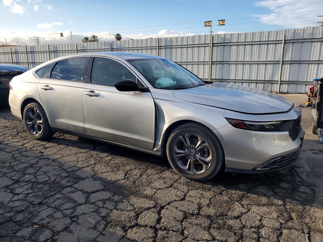 2023 Honda Accord Ex - Image 4