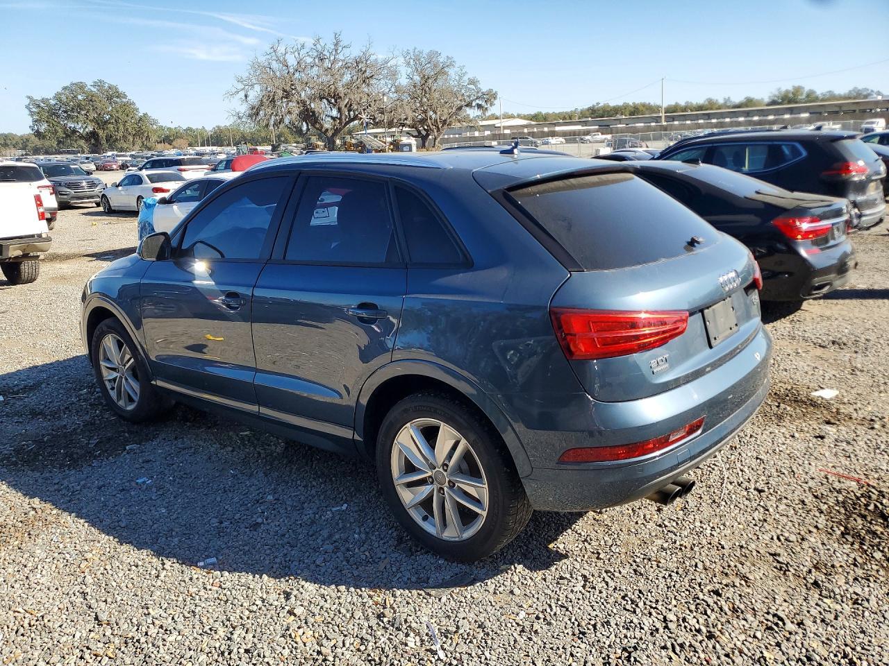 2017 Audi Q3 Premium - Фото 2