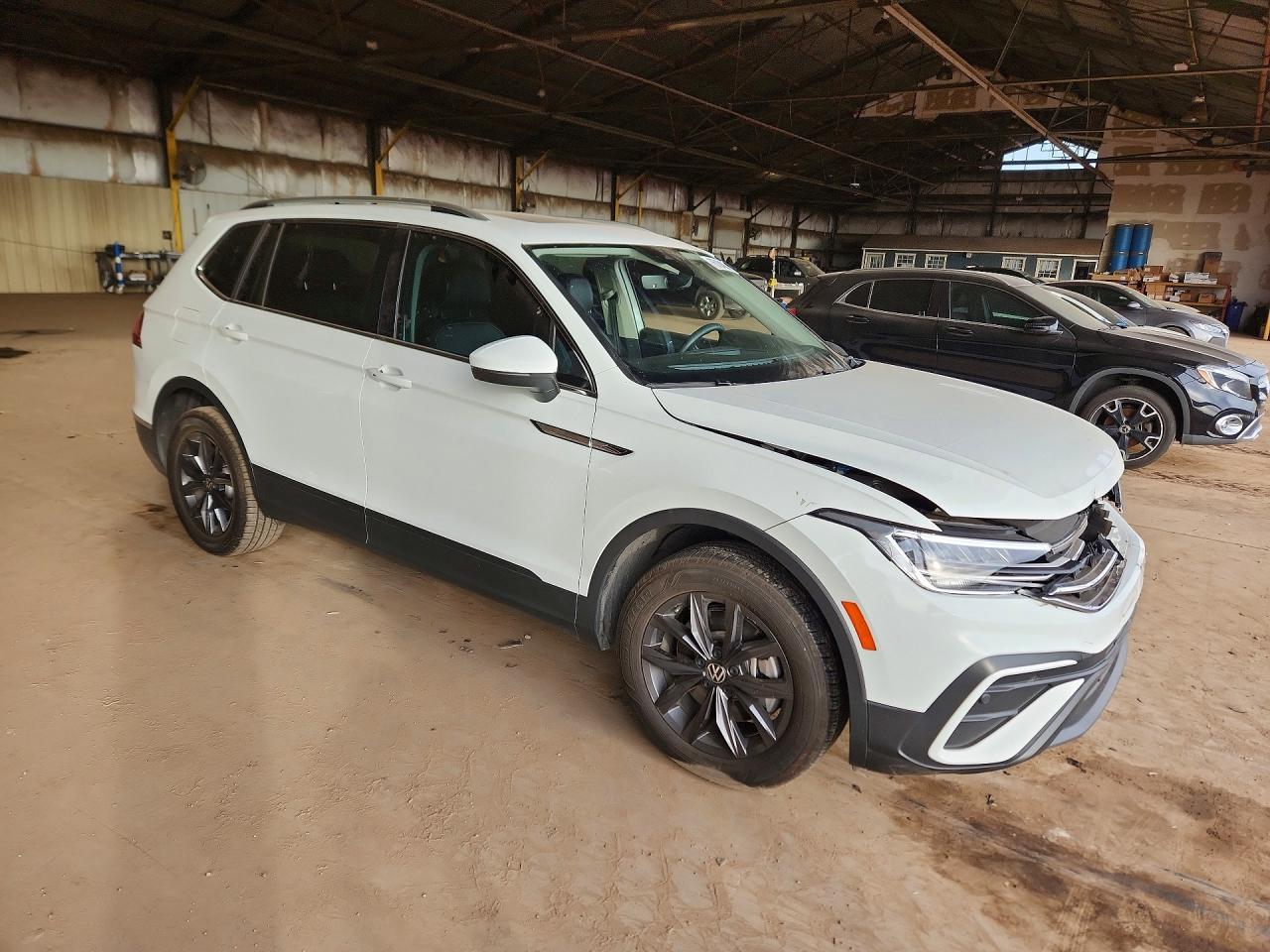 2022 Volkswagen Tiguan Se - Фото 4