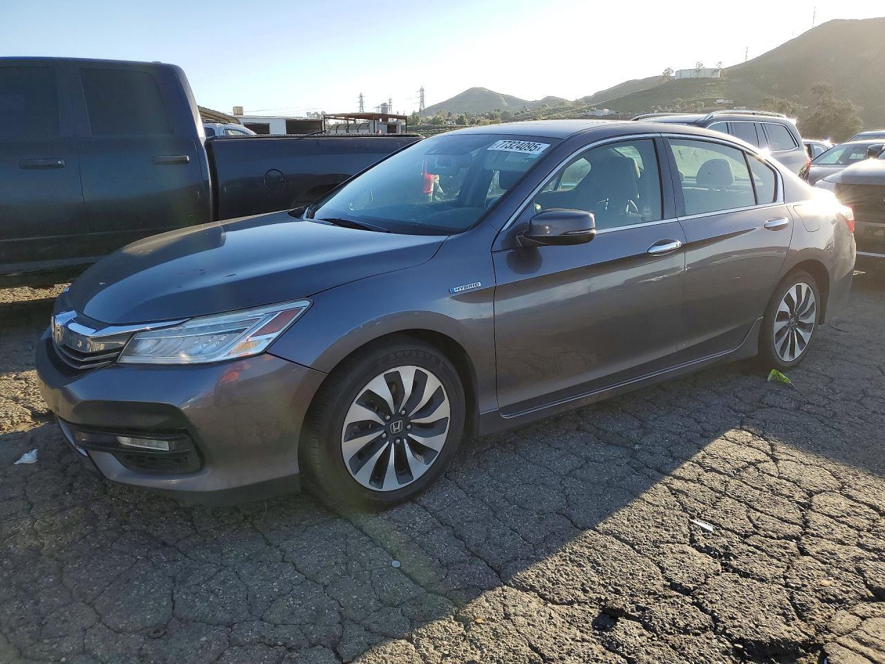 2017 Honda Accord Touring Hybrid