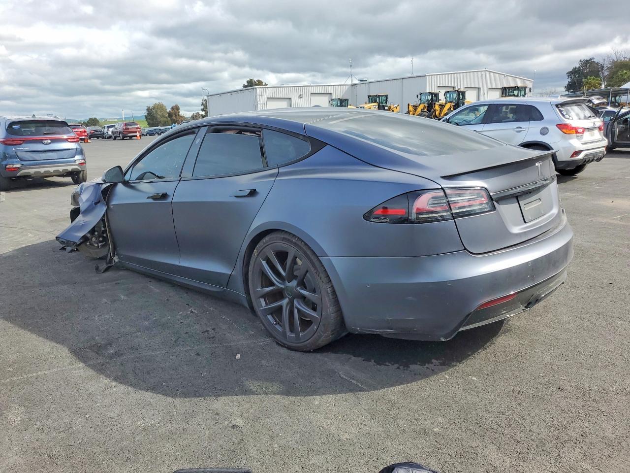 2023 Tesla Model S - Фото 2