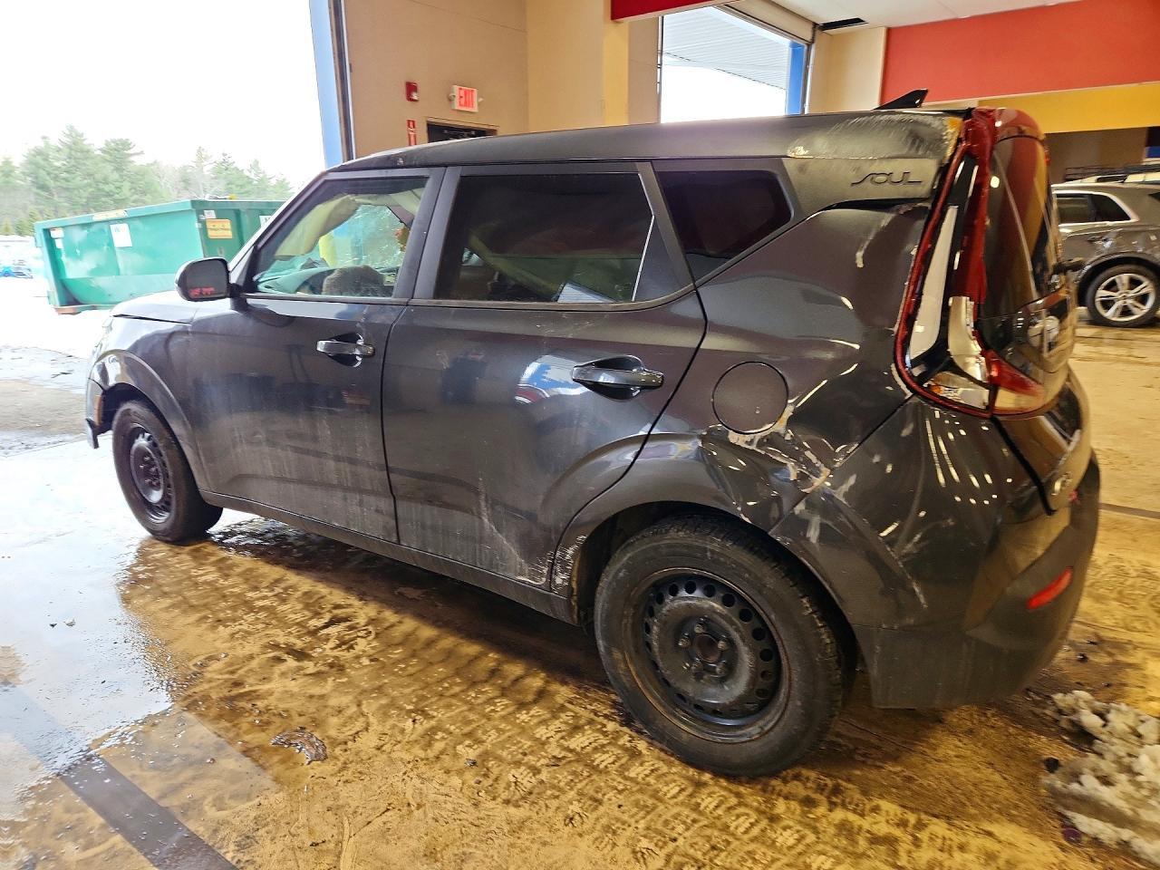 2022 Kia Soul Lx - Image 2