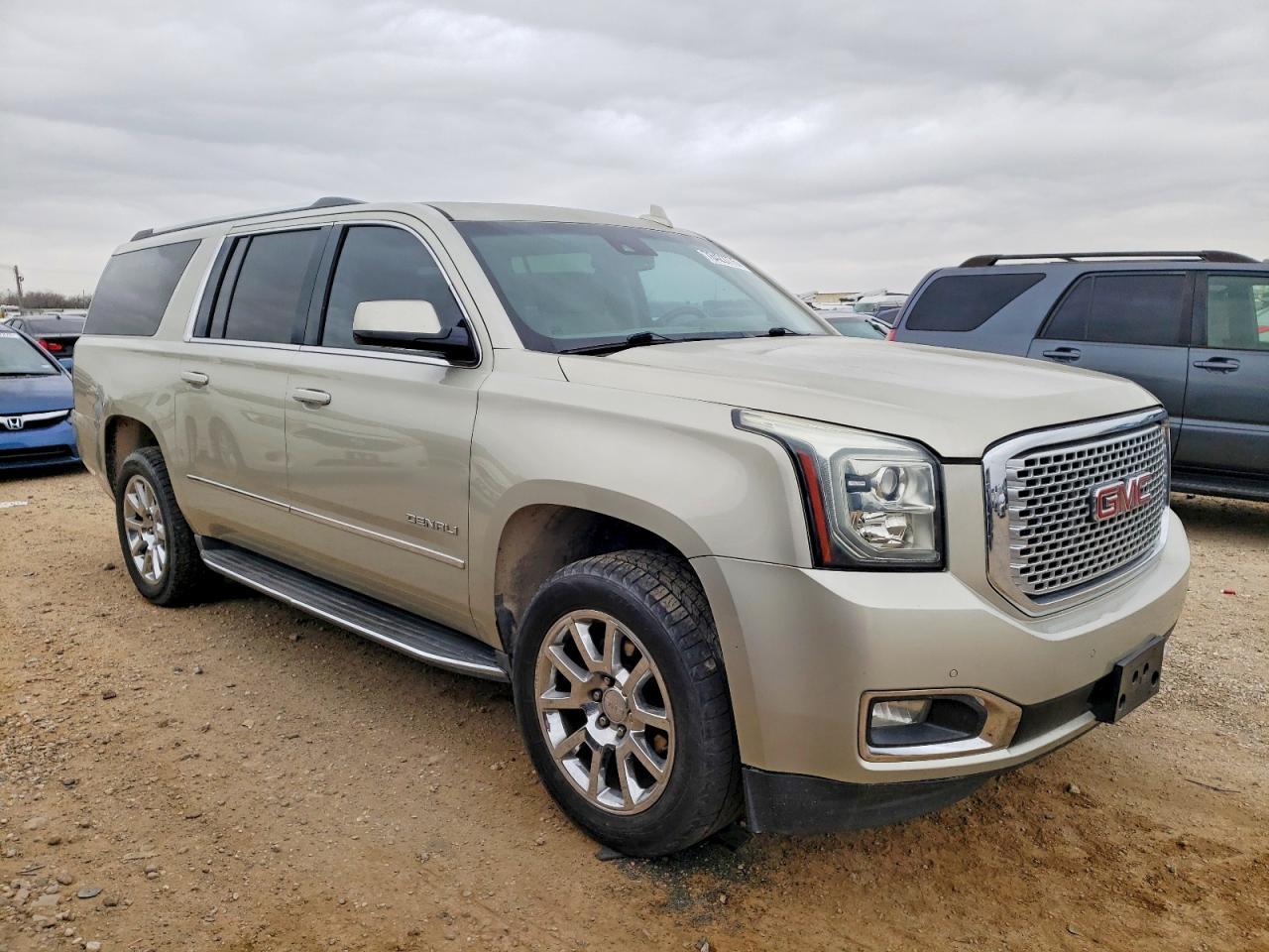 2016 GMC Yukon Xl Denali - Фото 4