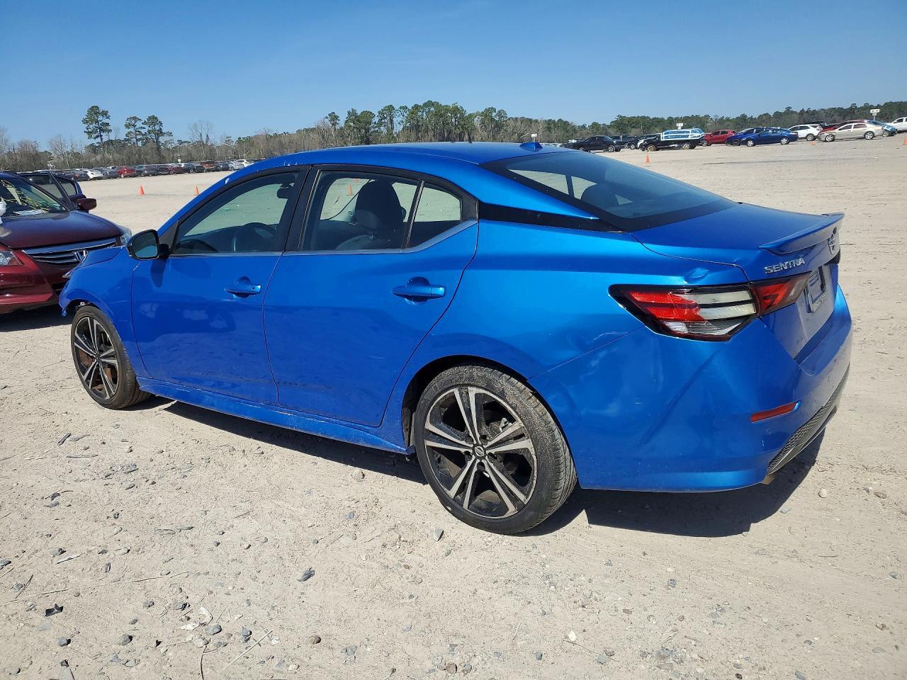 2021 Nissan Sentra Sr - Image 2