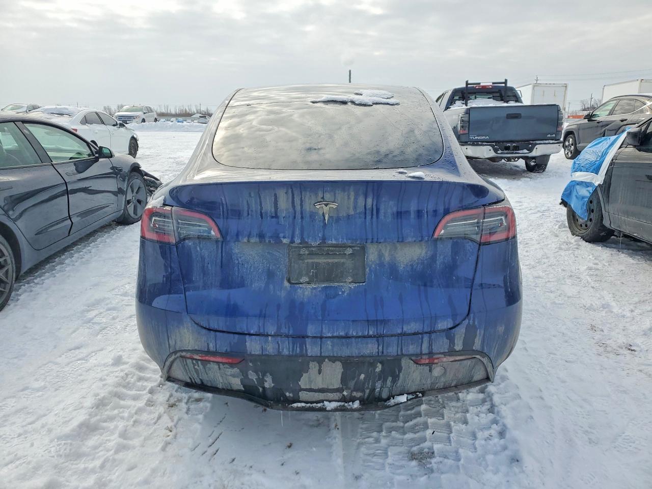 2023 Tesla Model Y - Image 6