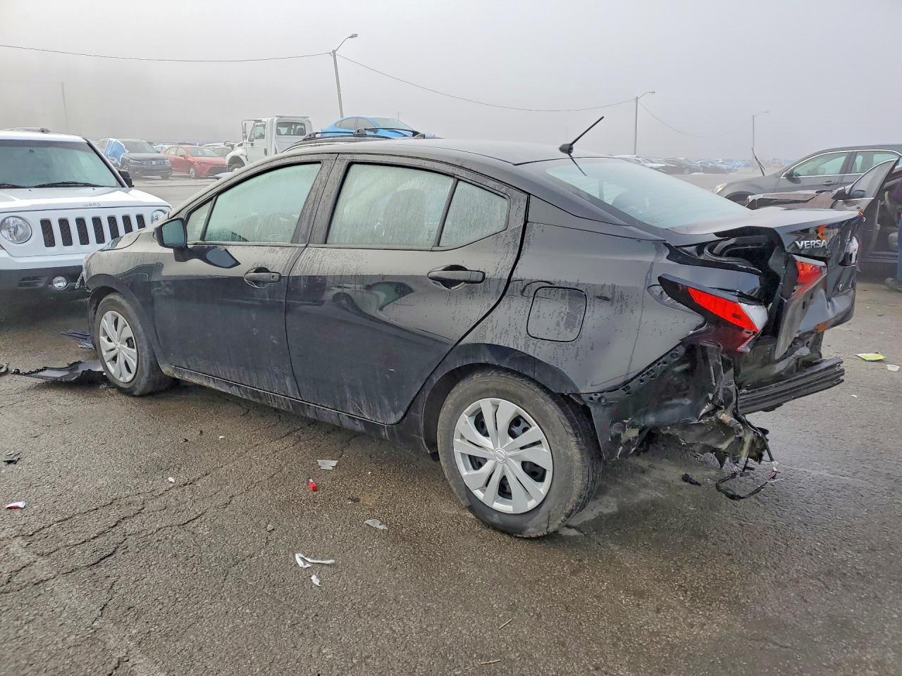 2023 Nissan Versa S - Фото 2