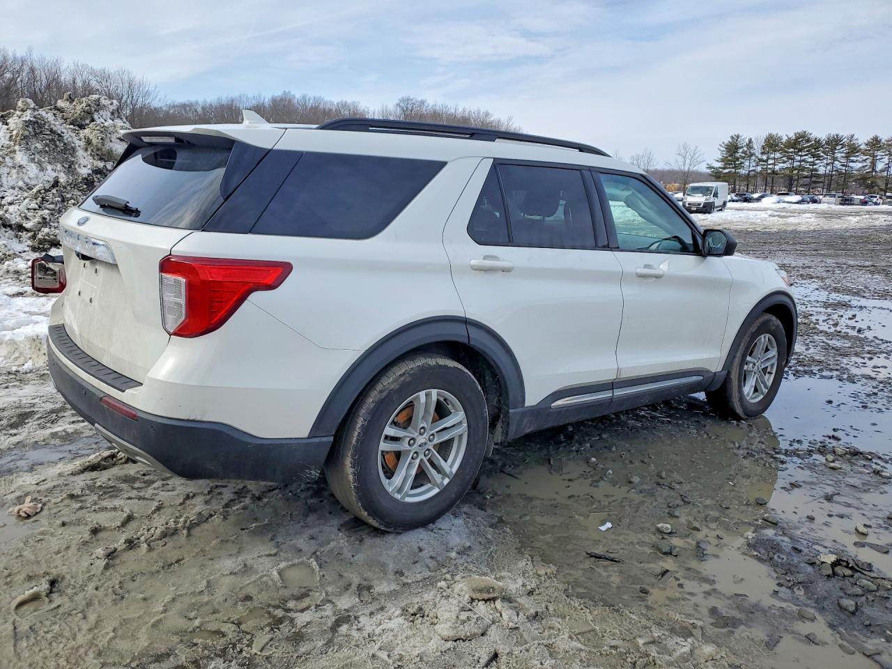 2020 Ford Explorer Xlt - Фото 3