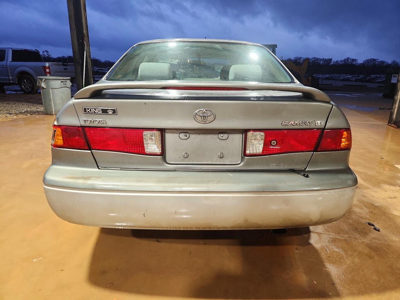 2001 Toyota Camry Le - Image 6