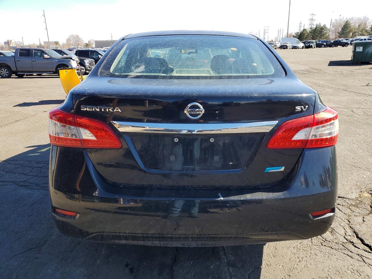 2014 Nissan Sentra S - Фото 6