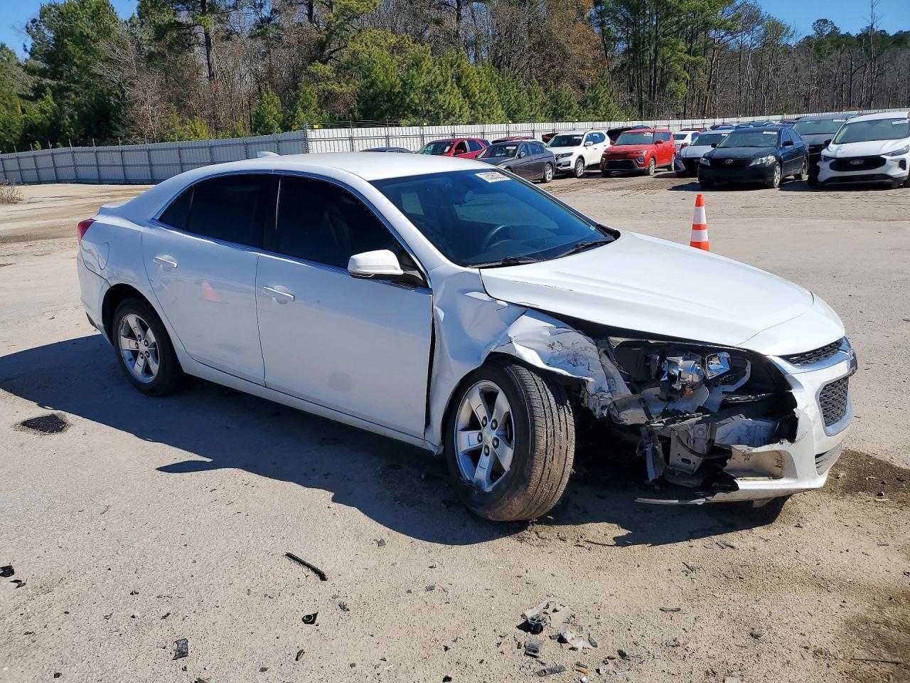 2015 Chevrolet Malibu 1Lt - Image 4