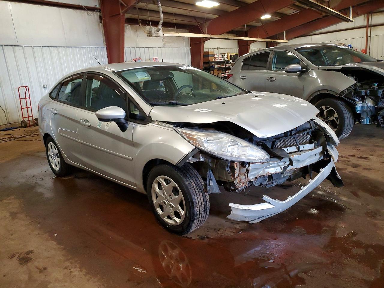 2012 Ford Fiesta Se - Image 4