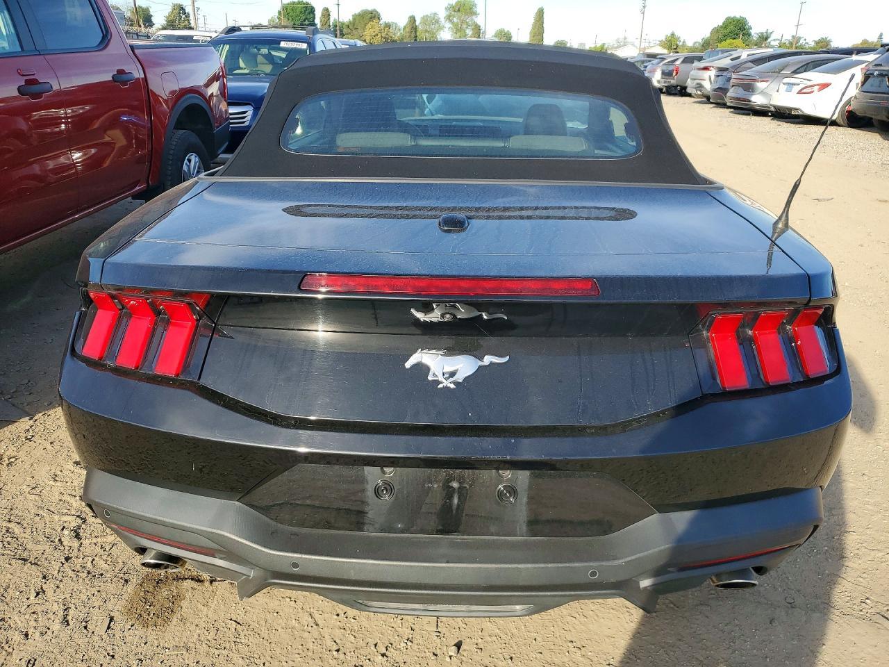 2024 Ford Mustang - Фото 6