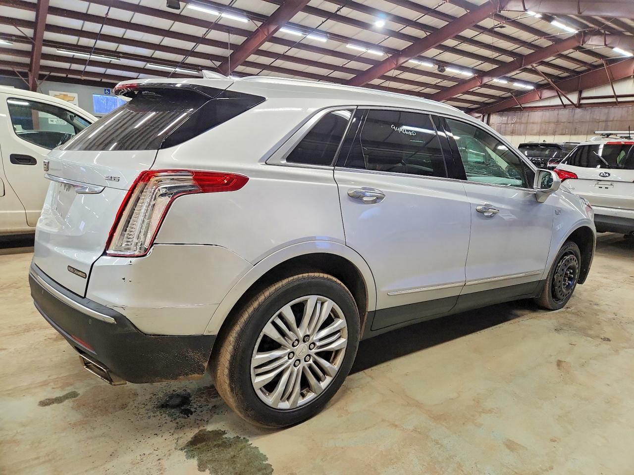 2018 Cadillac Xt5 Premium Luxury - Фото 3