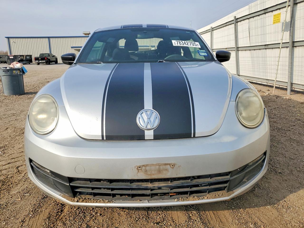 2013 Volkswagen Beetle - Image 5