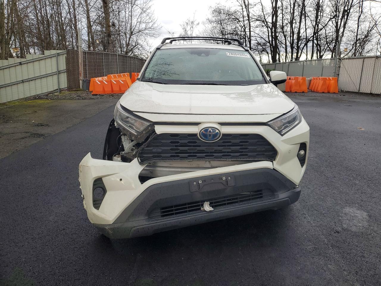 2021 Toyota Rav4 - Image 5