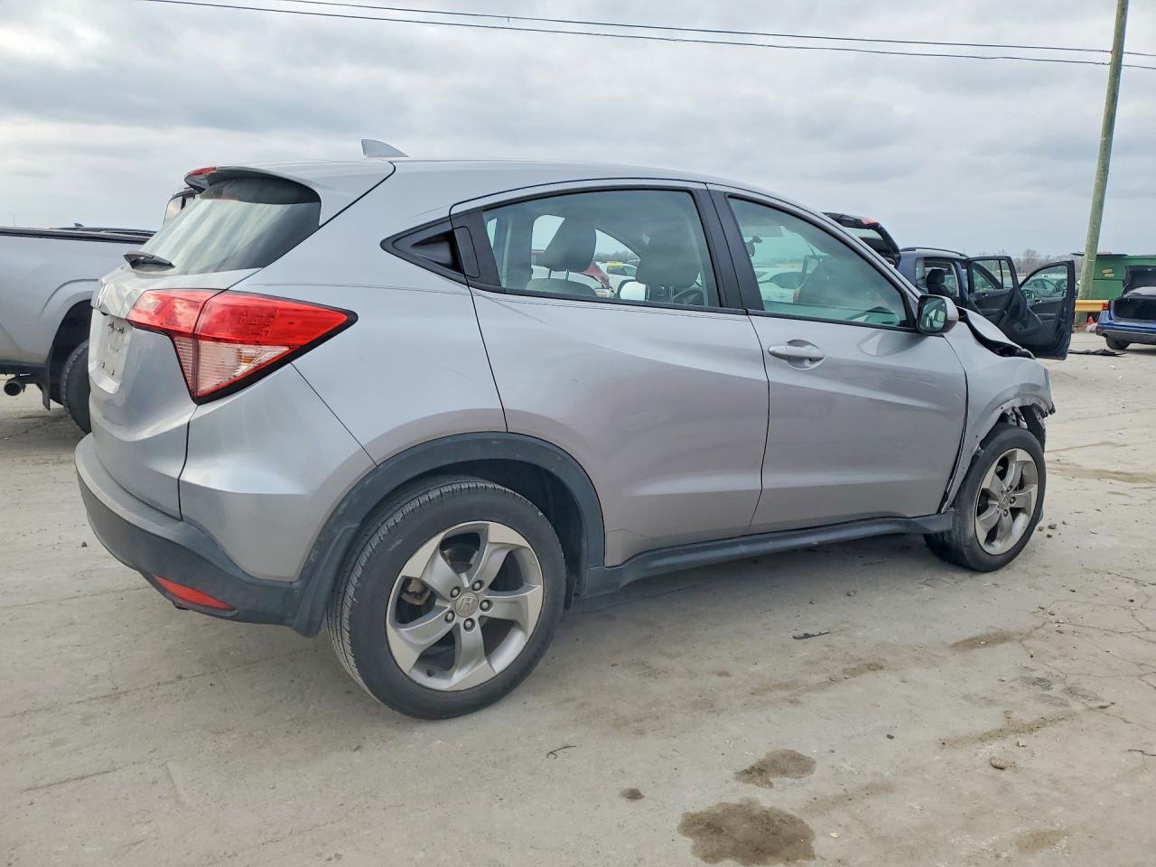 2017 Honda Hr-V Lx - Фото 3