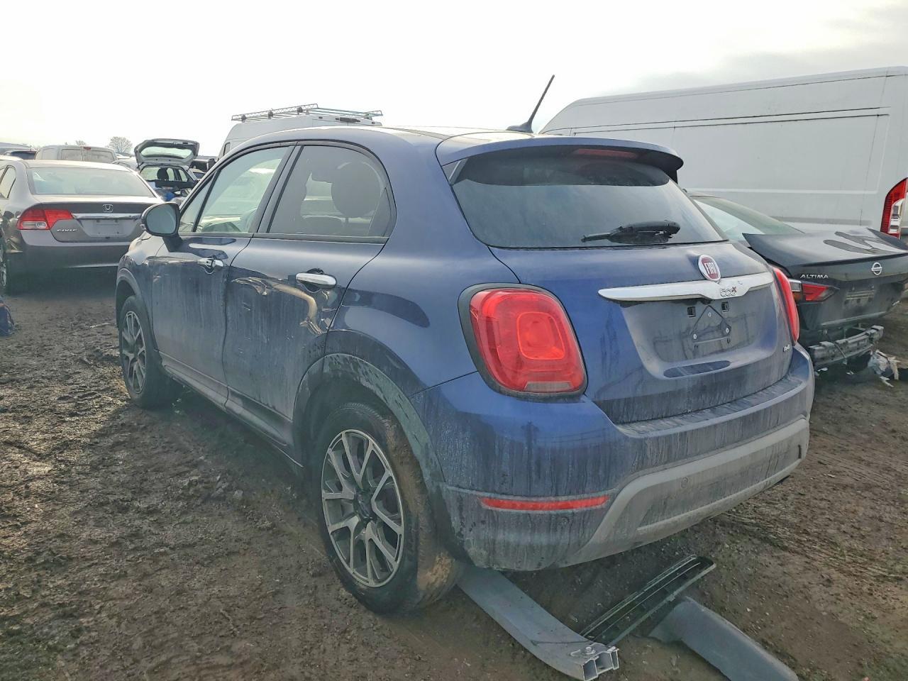 2016 Fiat 500X Trekking Plus - Image 2